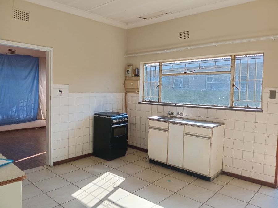 To Let 3 Bedroom Property for Rent in Oos Einde North West